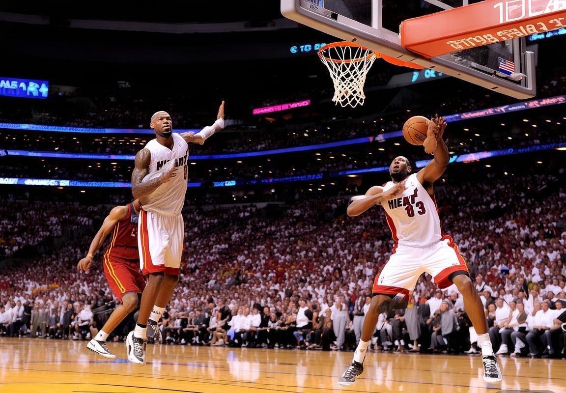 运动经典：雷·阿伦三分绝平拯救热火，2013年NBA总决赛第六场逆转马刺与勒布朗·詹姆斯的传奇